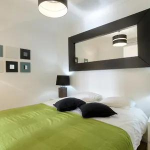 Bmyguest - Castelo Stylish Flat Appartamento Lisbona